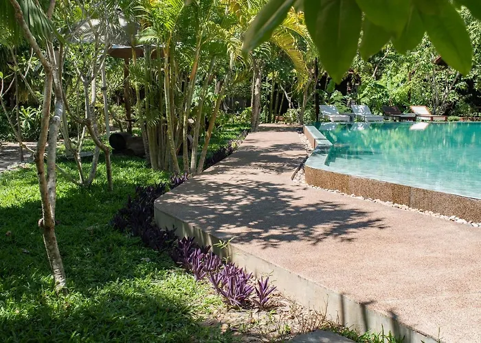 Palm Village & Resort 4*