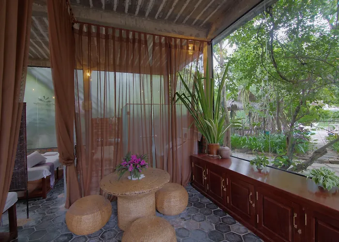 Palm Village & Siem Reap