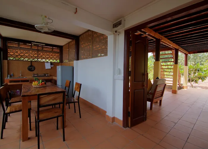 Resort Palm Village & 4*